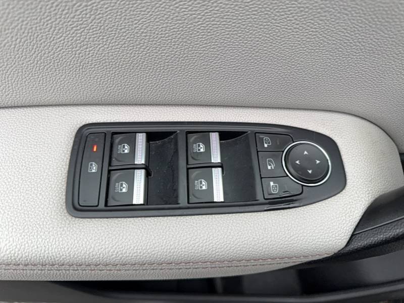 Renault Captur - Photo 15