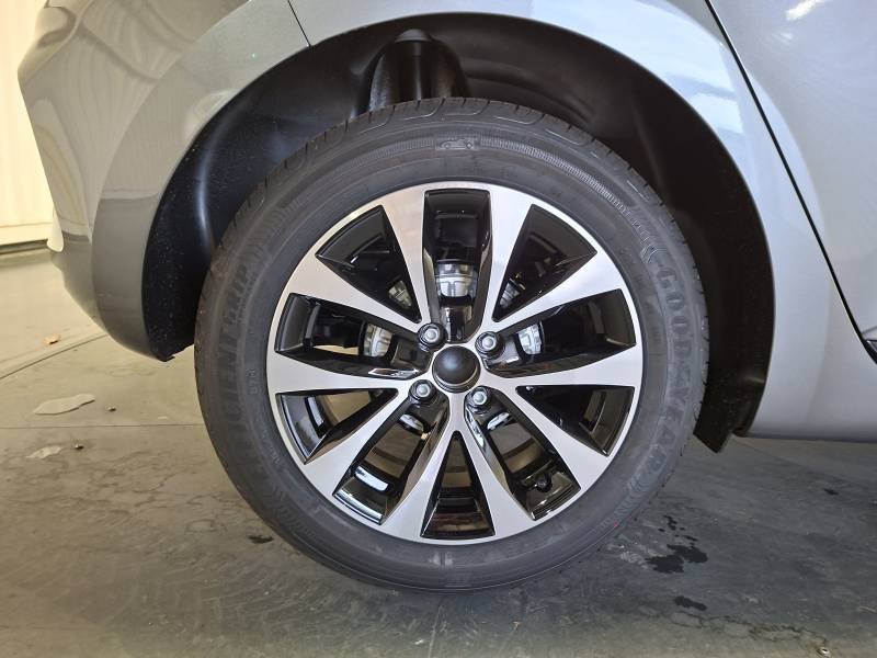 Mitsubishi Colt - Photo 6