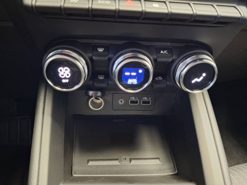 Mitsubishi Colt - Photo 30