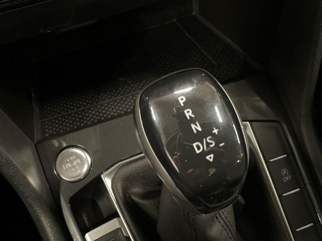 Volkswagen Tiguan - Photo 12