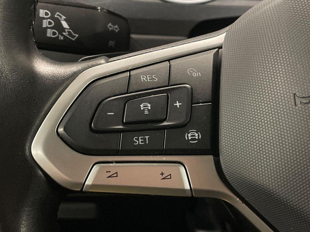Volkswagen Tiguan - Photo 22