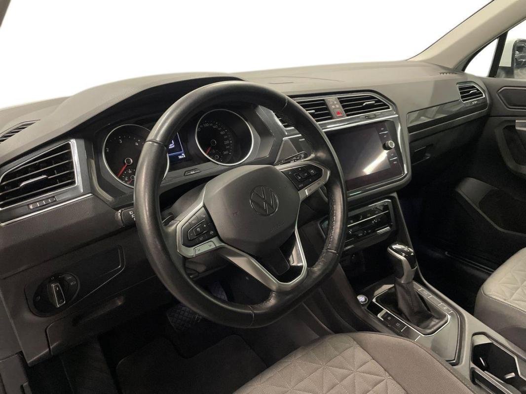 Volkswagen Tiguan - Photo 10