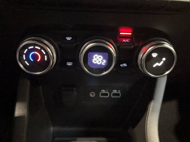 Renault Clio - Photo 26