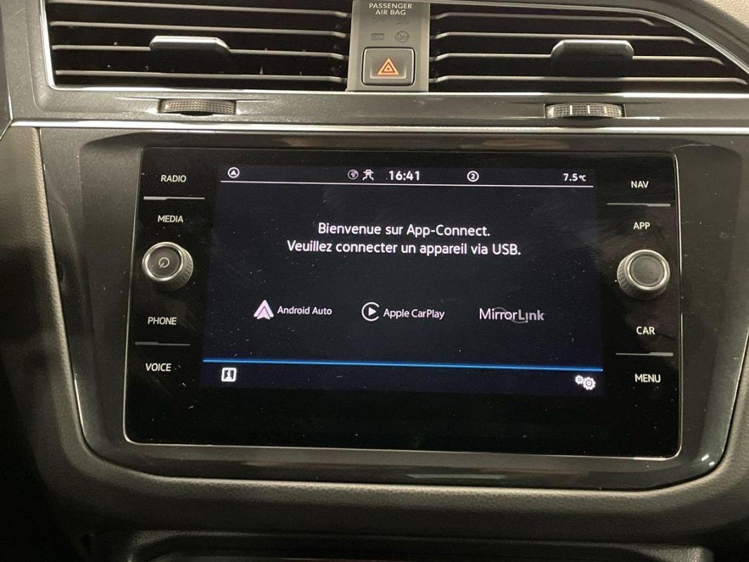 Volkswagen Tiguan - Photo 18