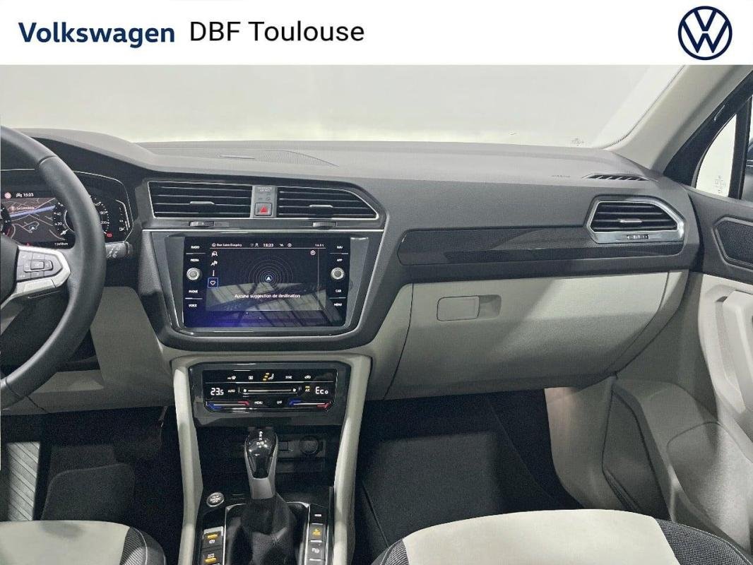 Volkswagen Tiguan - Photo 16