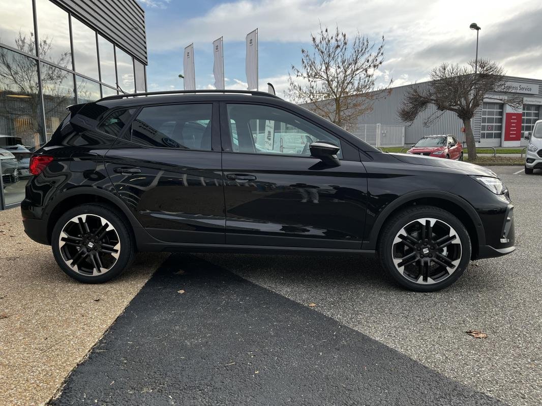 Seat Arona - Photo 6