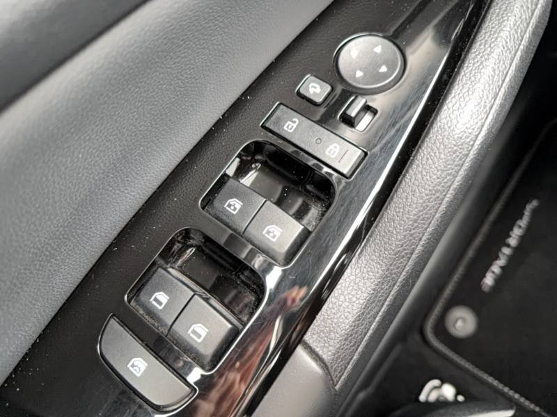 Kia Sportage - Photo 22