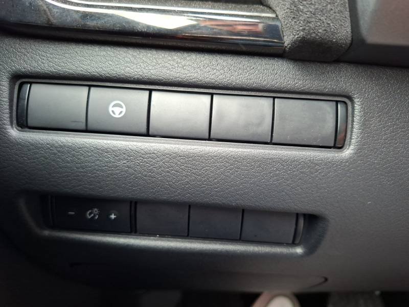 Nissan Qashqai - Photo 31