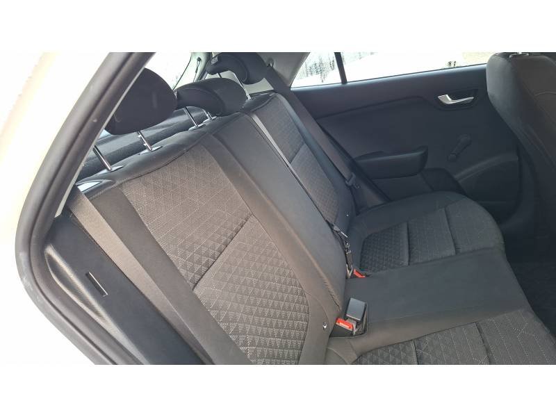 Kia Rio - Photo 17