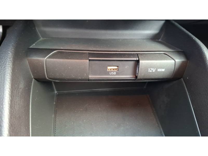 Kia Rio - Photo 31