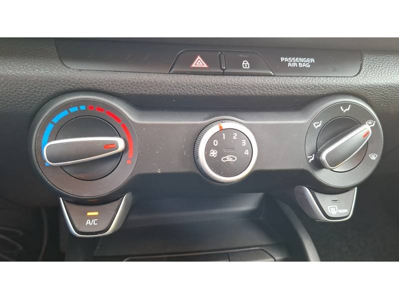 Kia Rio - Photo 38