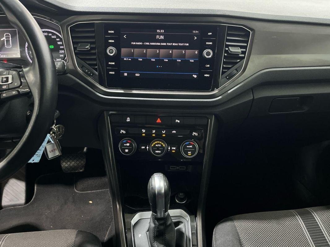 Volkswagen T-Roc - Photo 11