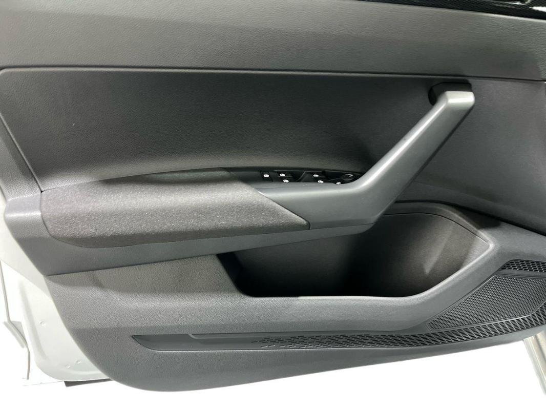 Volkswagen Polo - Photo 15