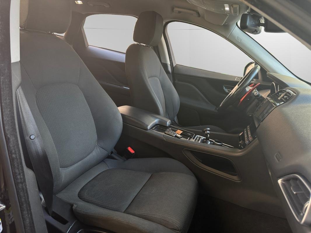 Jaguar F-Pace - Photo 17