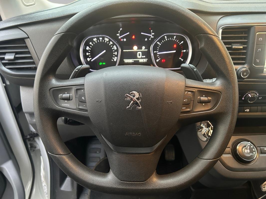 Peugeot Expert - Photo 11