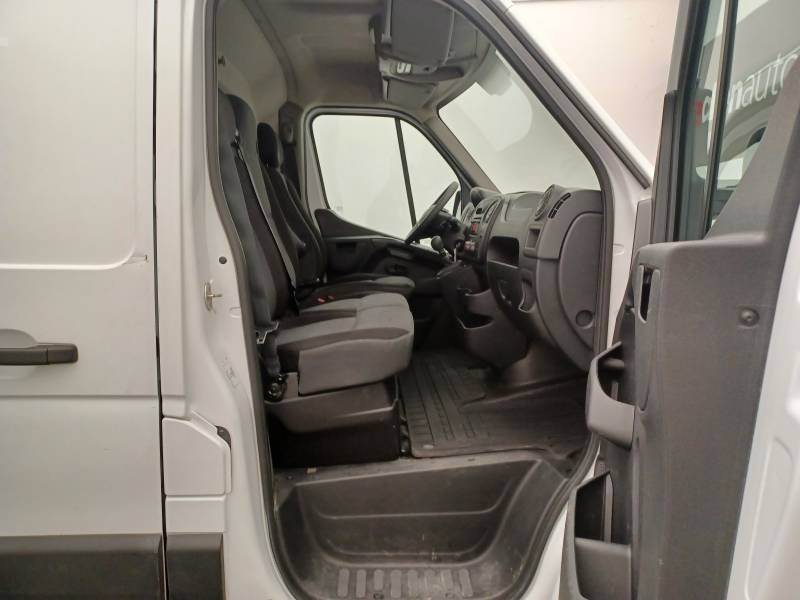 Nissan NV400 - Photo 14