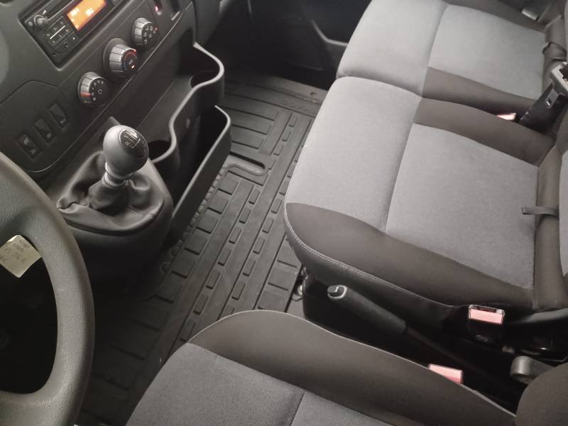 Nissan NV400 - Photo 20