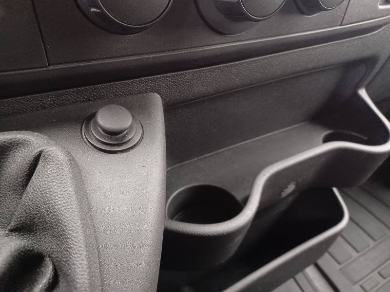 Nissan NV400 - Photo 30
