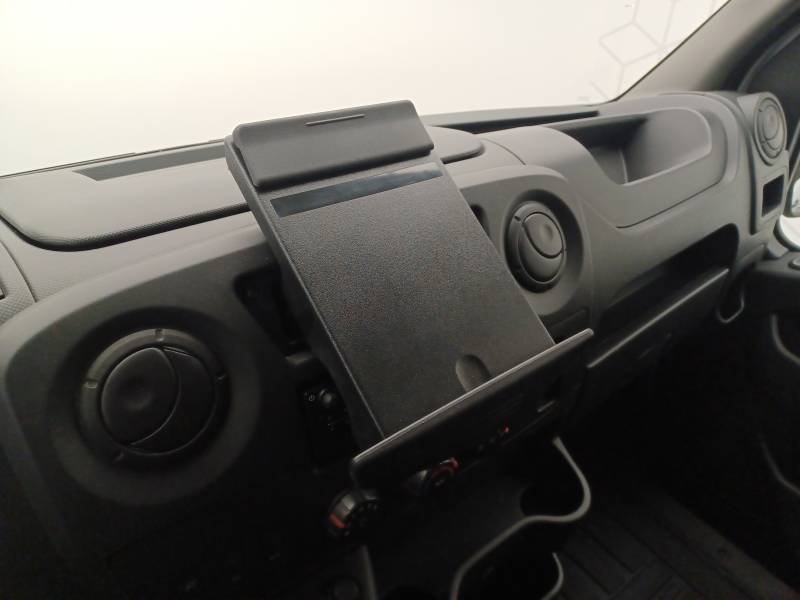Nissan NV400 - Photo 40
