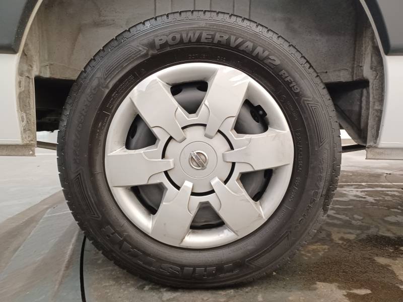 Nissan NV400 - Photo 9