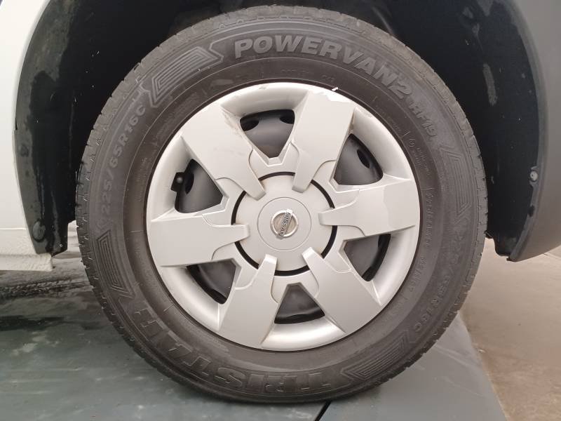Nissan NV400 - Photo 10