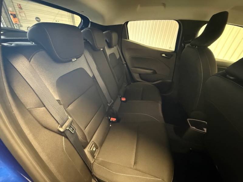 Mitsubishi Colt - Photo 26