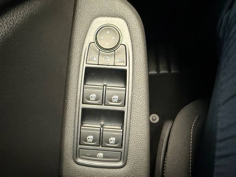 Mitsubishi Colt - Photo 33