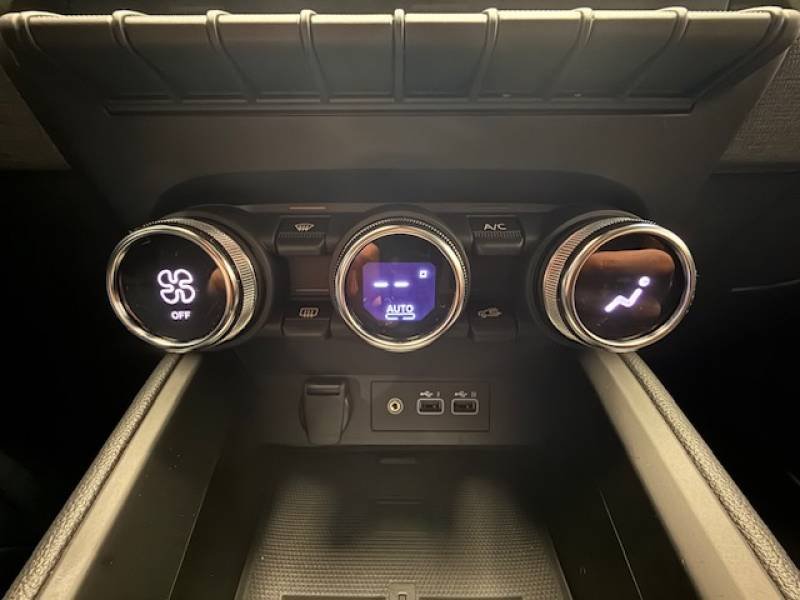 Mitsubishi Colt - Photo 36