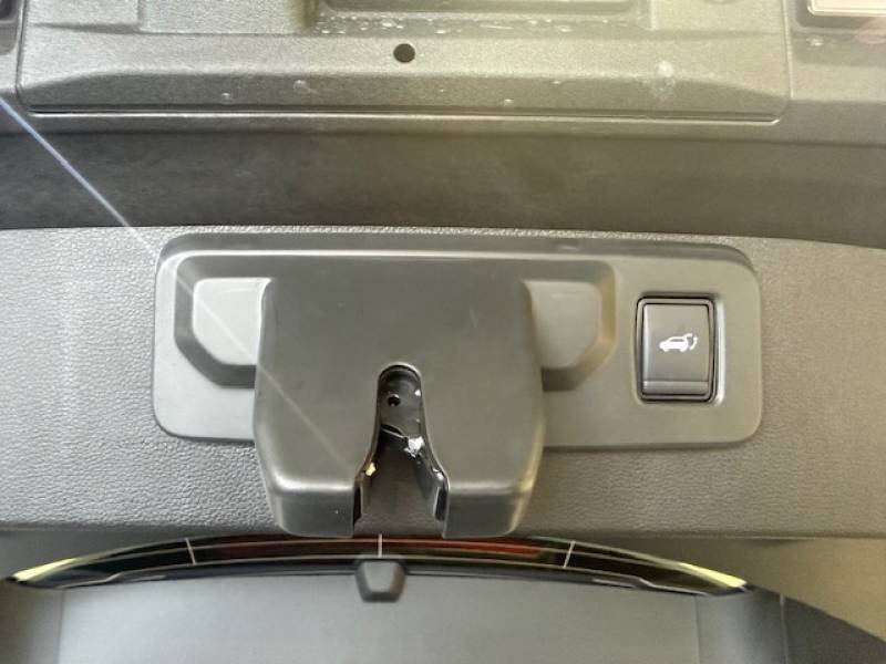 Mitsubishi Grandis - Photo 24