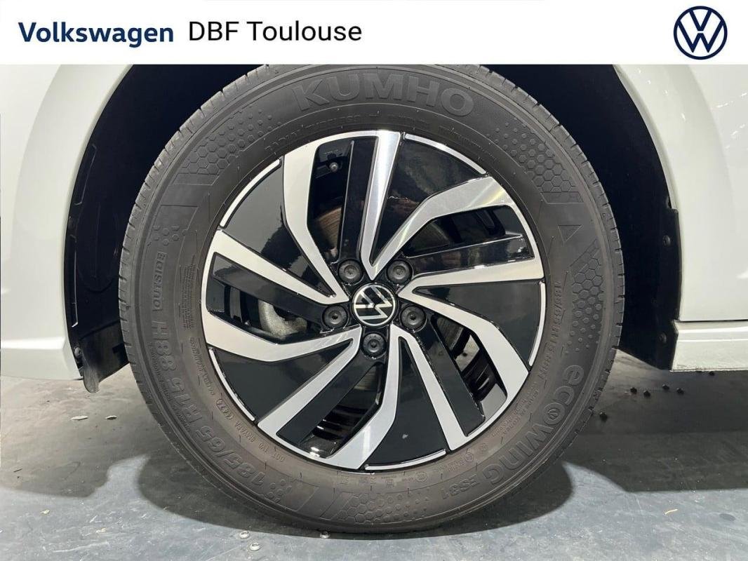 Volkswagen Polo - Photo 32