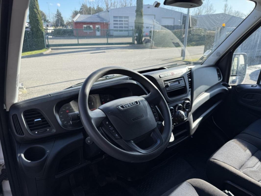 Iveco Daily - Photo 9