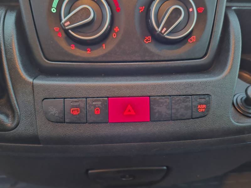 Peugeot Boxer - Photo 17