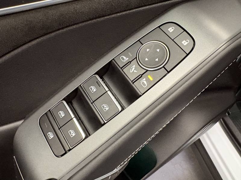 Nissan Qashqai - Photo 12