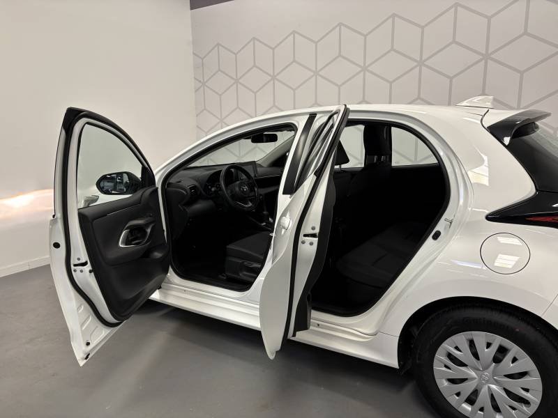 Toyota Yaris - Photo 5