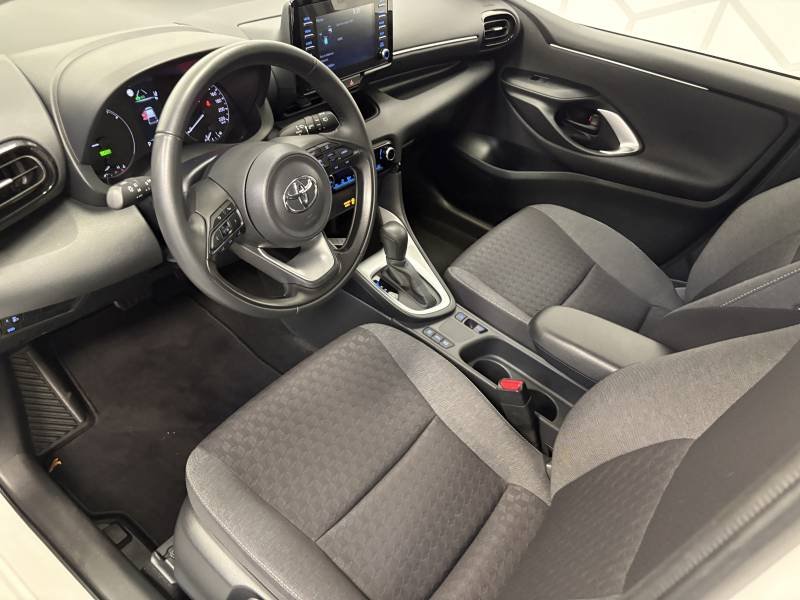 Toyota Yaris - Photo 9