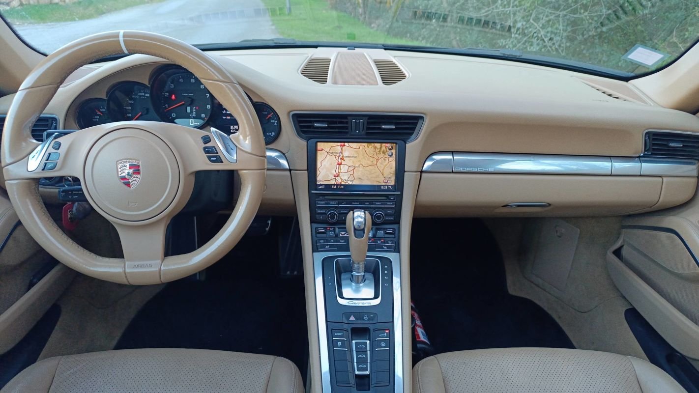 Porsche 911 - Photo 11