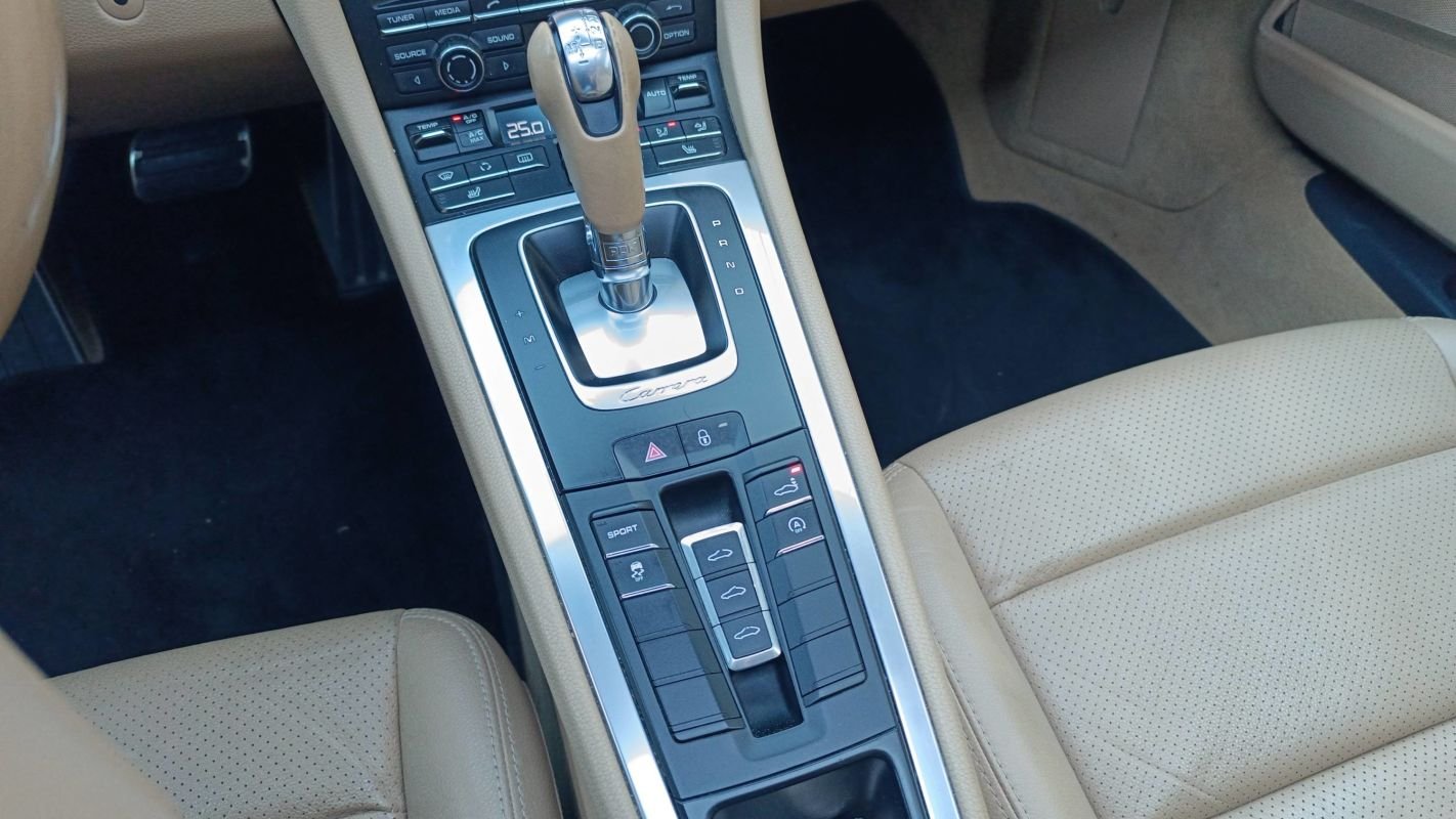 Porsche 911 - Photo 26