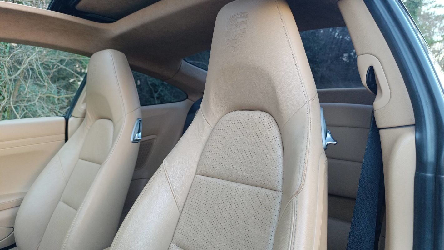Porsche 911 - Photo 27