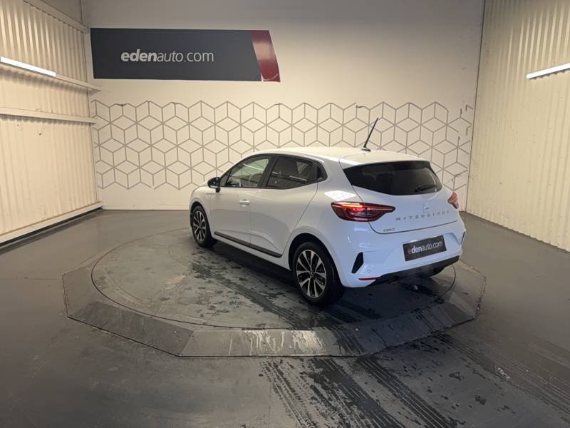 Mitsubishi Colt - Photo 11
