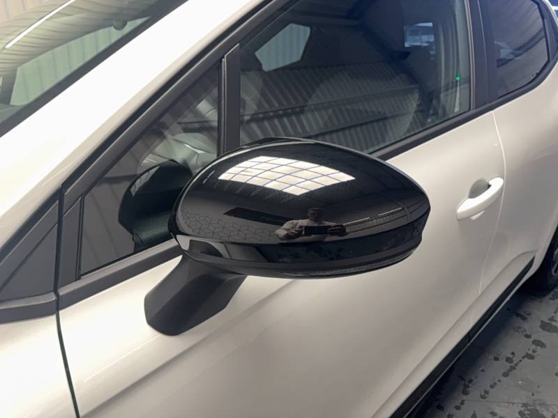 Mitsubishi Colt - Photo 20
