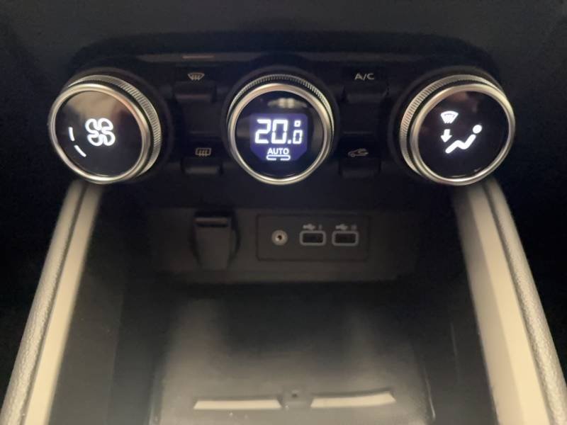 Mitsubishi Colt - Photo 38