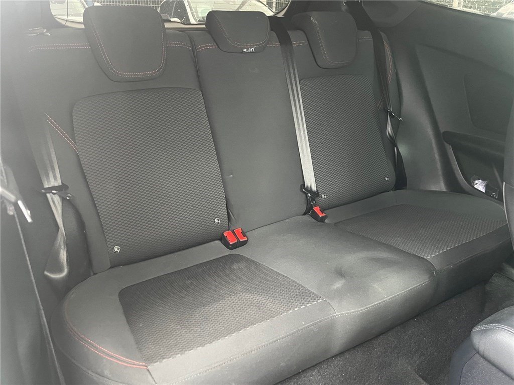 Ford Fiesta - Photo 11