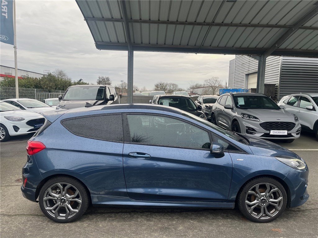 Ford Fiesta - Photo 5
