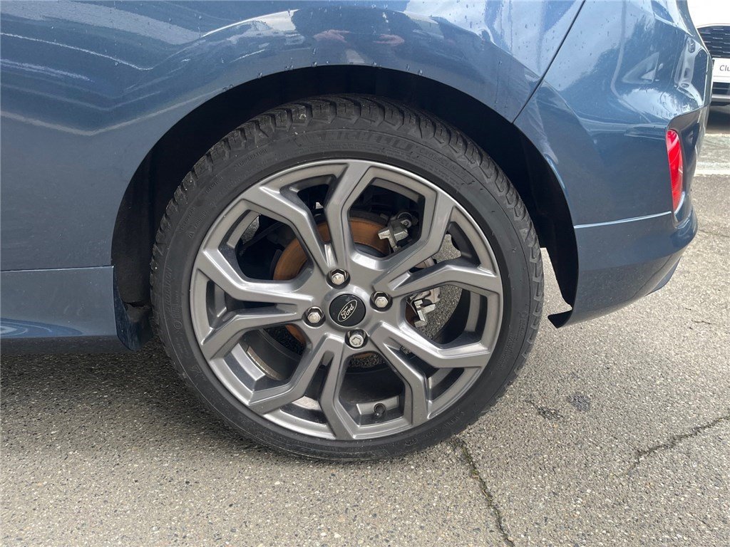 Ford Fiesta - Photo 9