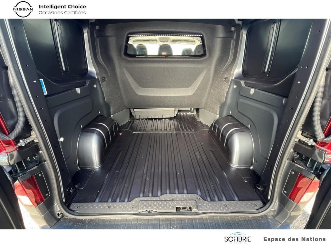 Nissan Primastar - Photo 14