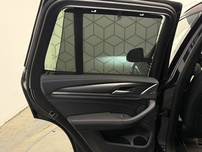 BMW X3 - Photo 24