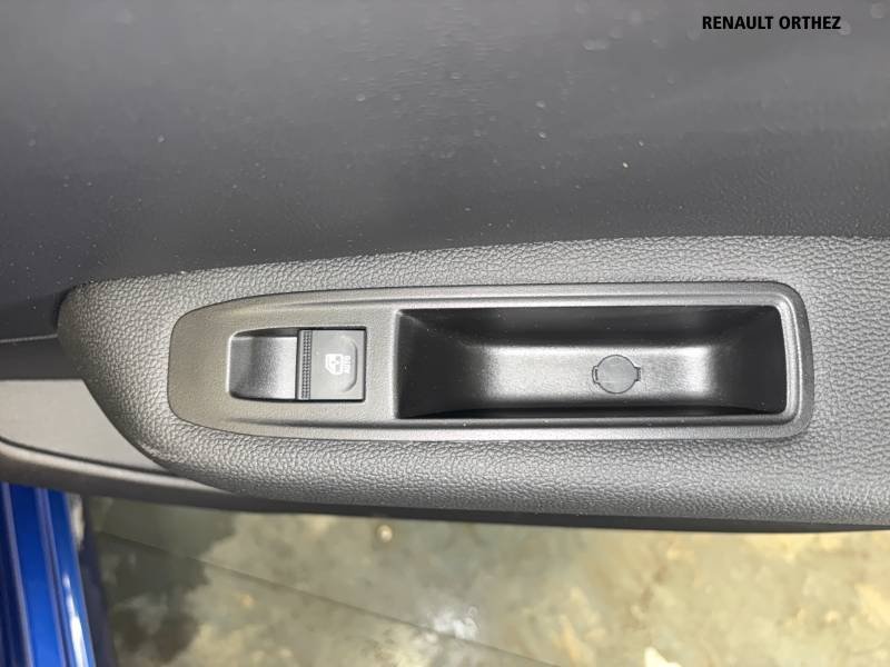 Renault Clio - Photo 13