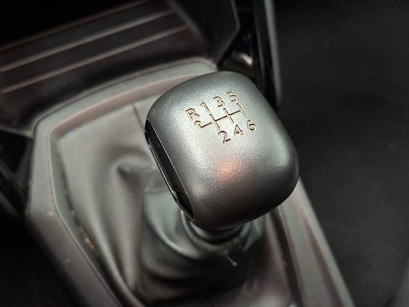 Peugeot 208 affaire - Photo 22