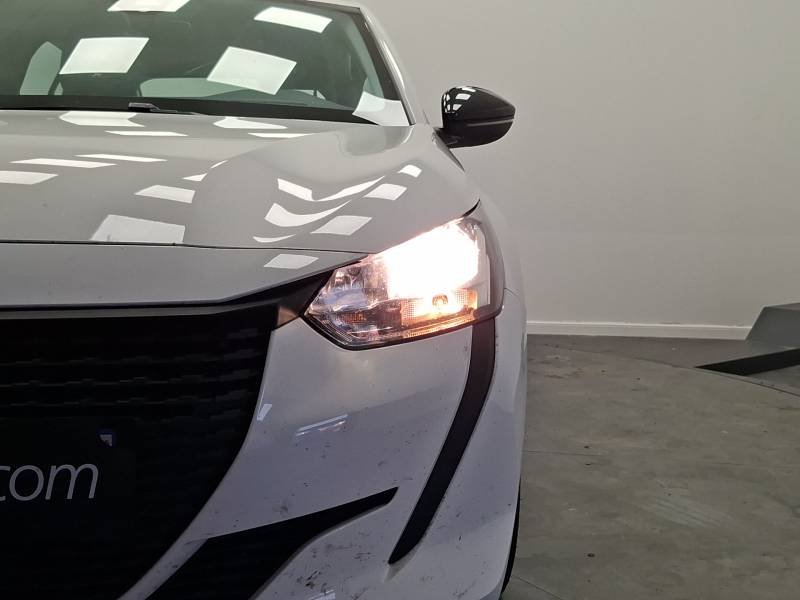 Peugeot 208 affaire - Photo 32