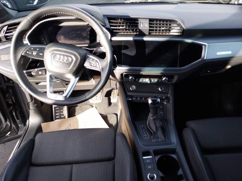 Audi Q3 - Photo 11